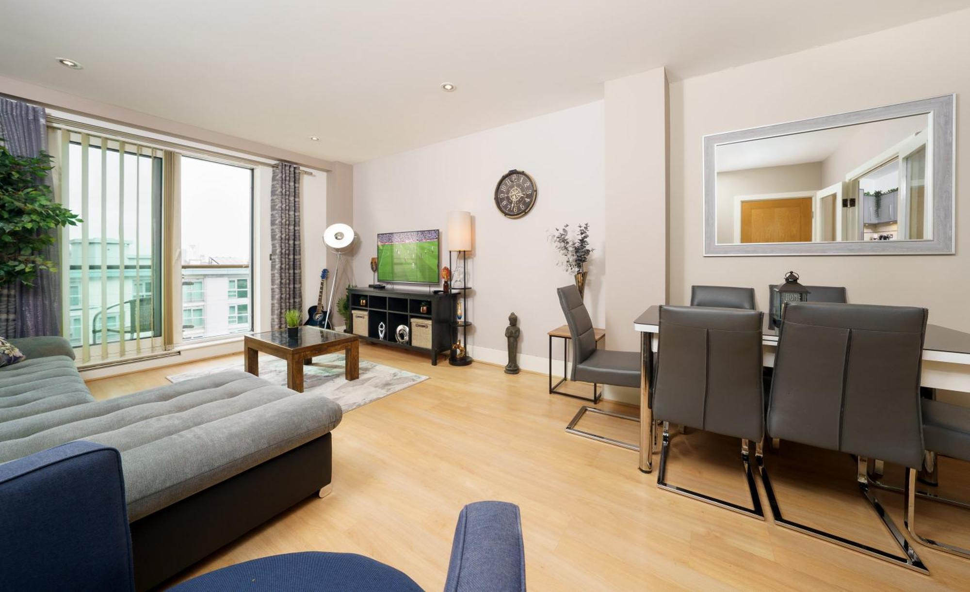 Apartment St George River London
